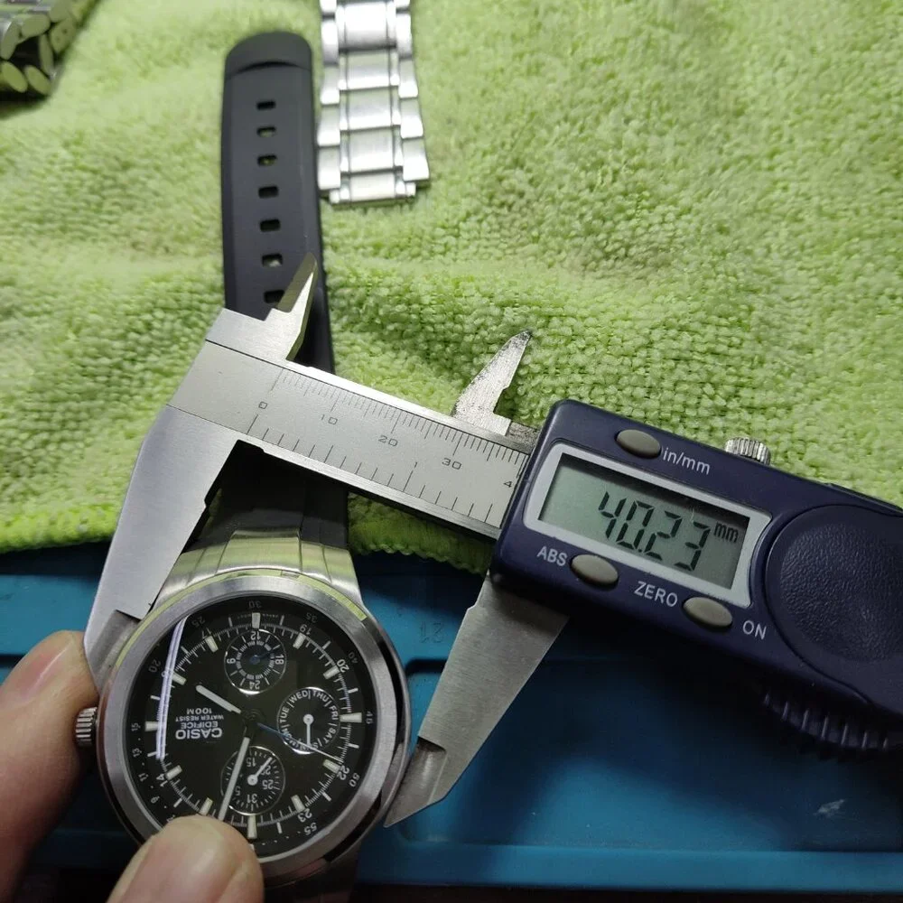 4 watches 3 Casios and A Forsinig automatic - Picture 16 of 16